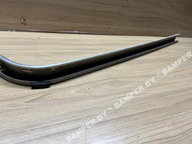 Направляющая сдвижной двери