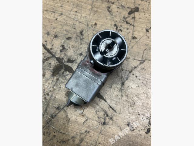 product-media-img