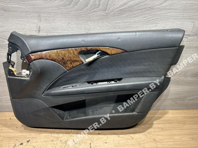 Обшивка двери передней правой (дверная карта)