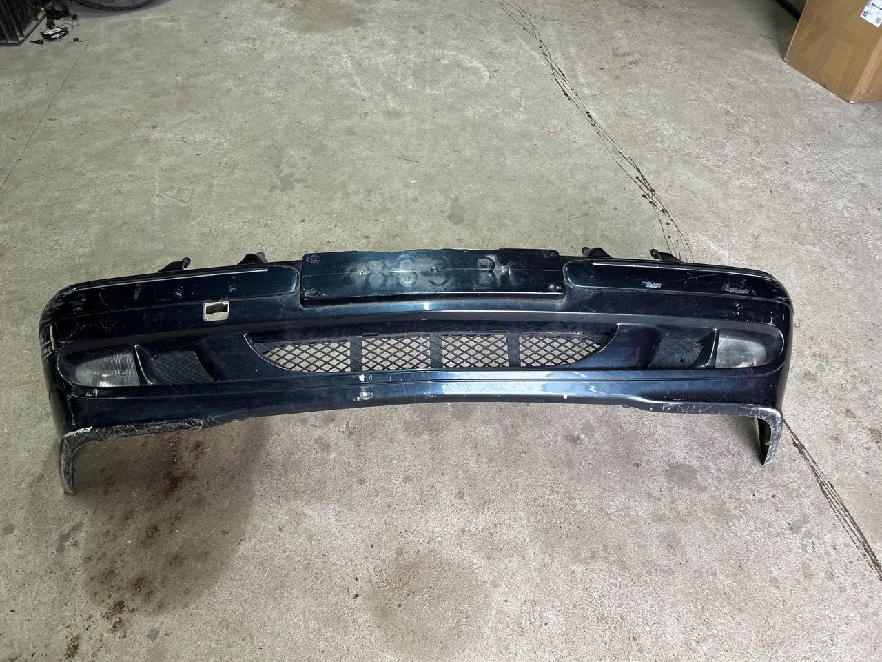 Бампер передний