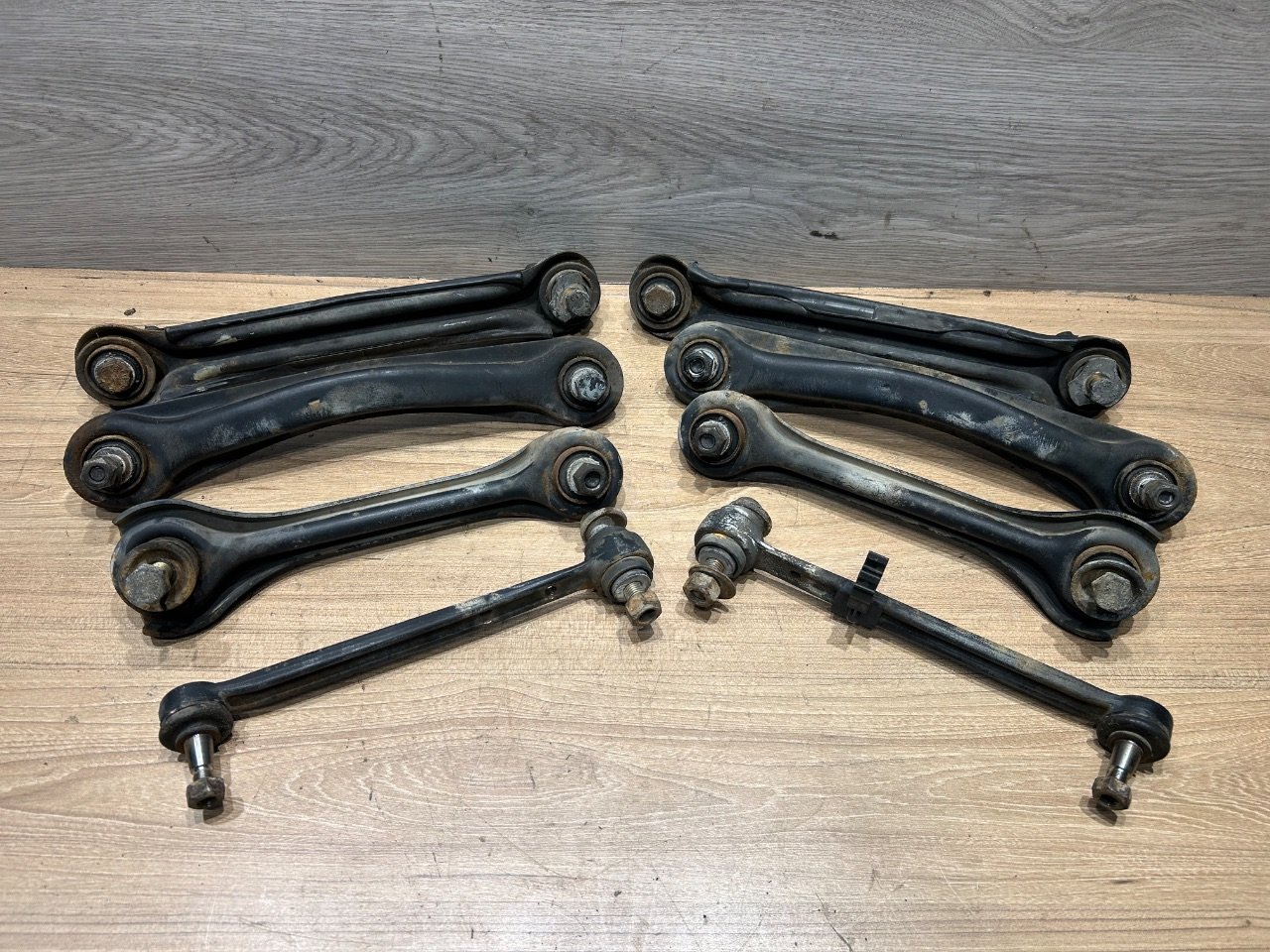 Рычаг задний