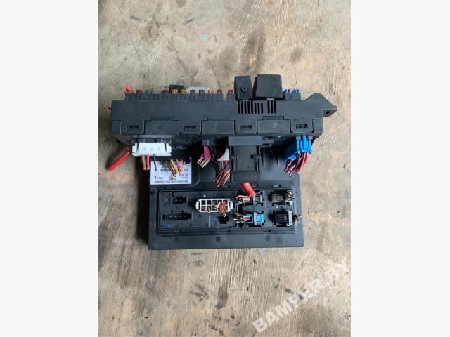 Блок предохранителей