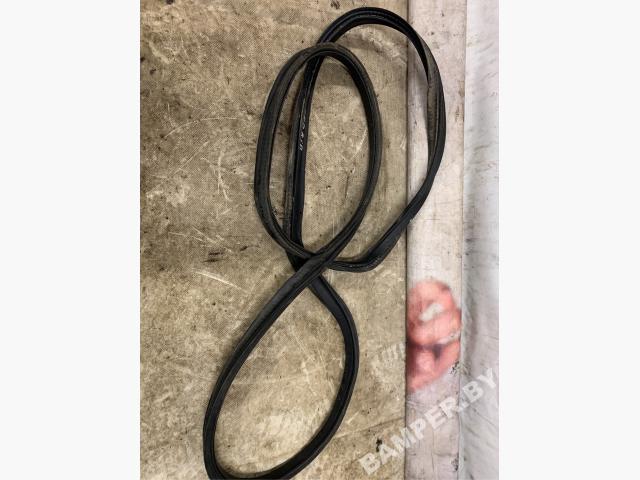 Уплотнитель багажника