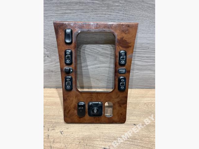 Консоль салона (кулисная часть)