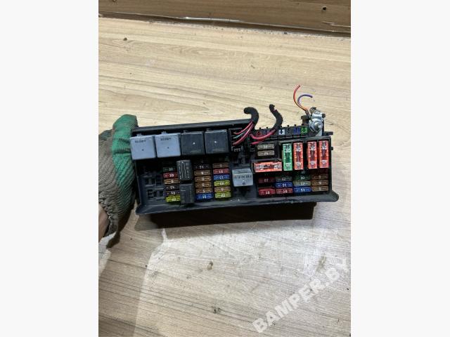 Блок предохранителей