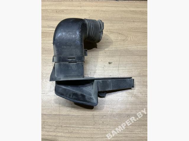 Патрубок воздушного фильтра