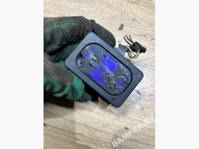 product-media-img