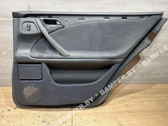 Обшивка двери задней правой (дверная карта)