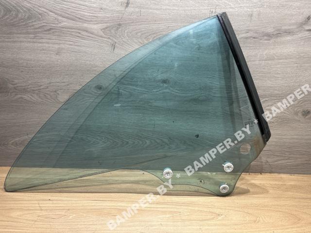 Стекло кузовное боковое правое