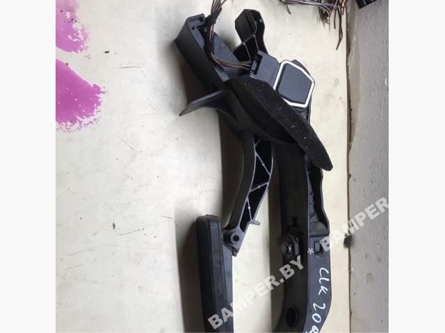 Педаль газа