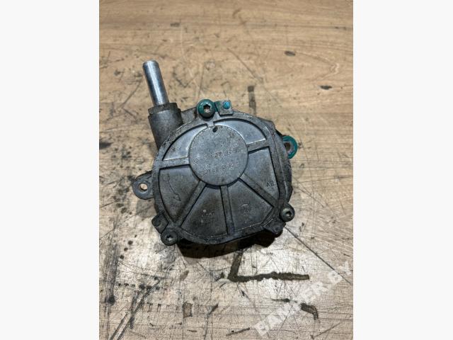 Насос вакуумный