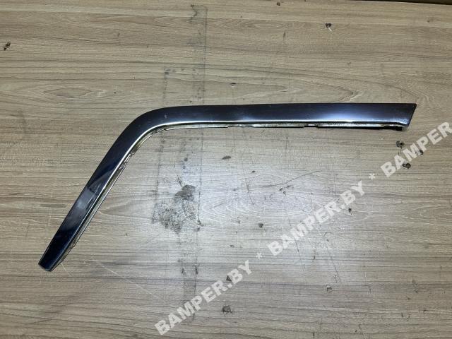 Молдинг бампера переднего