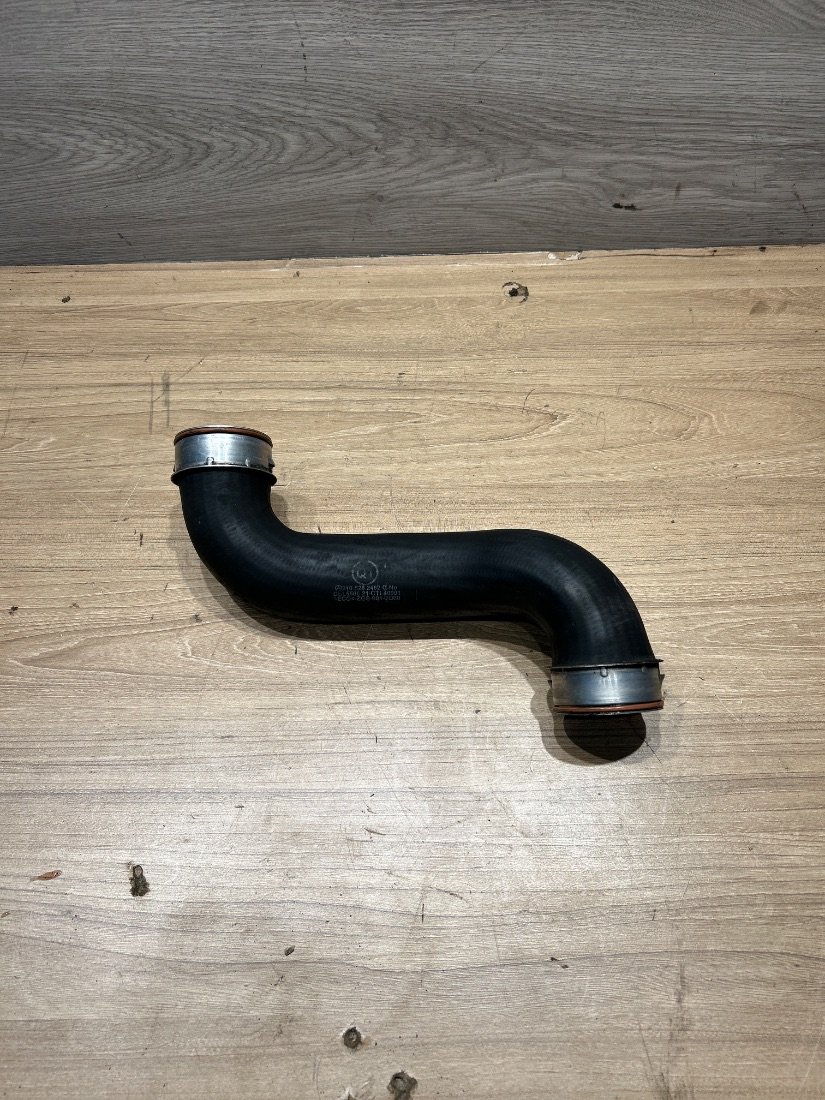 Патрубок интеркулера