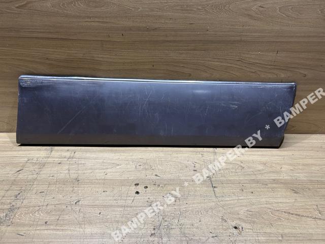 Молдинг двери передней правой