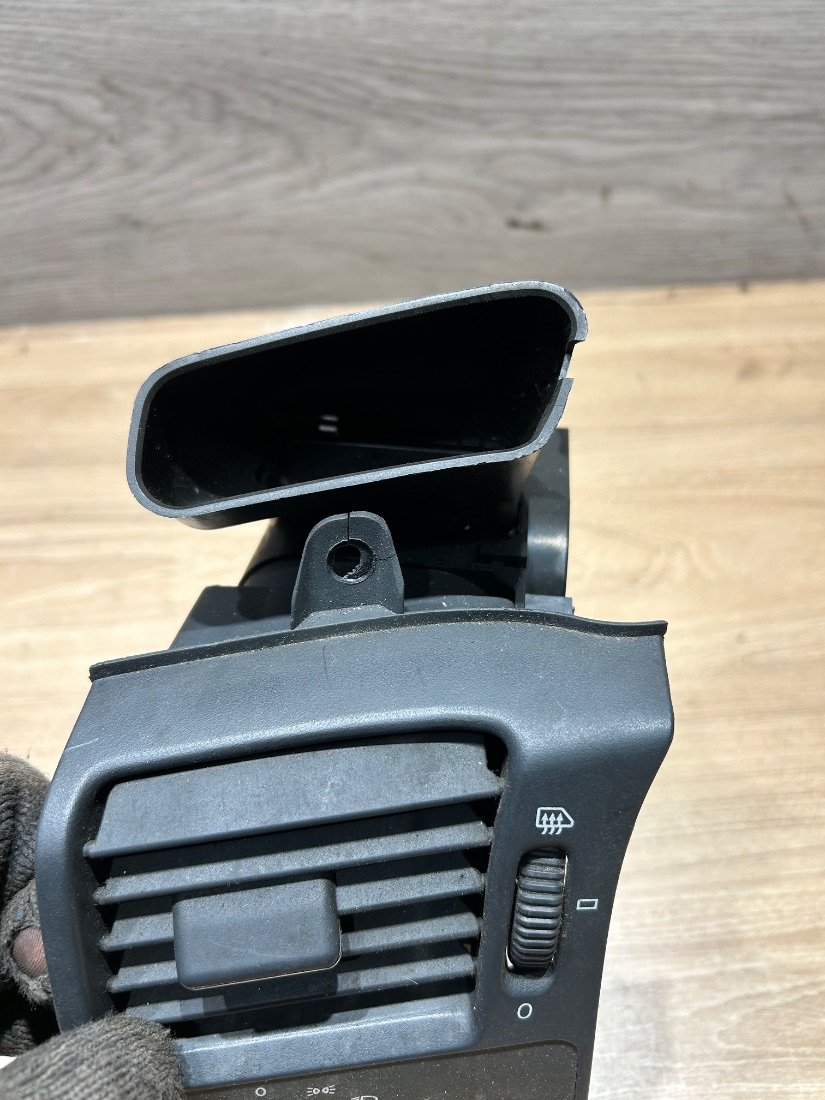 Дефлектор обдува салона