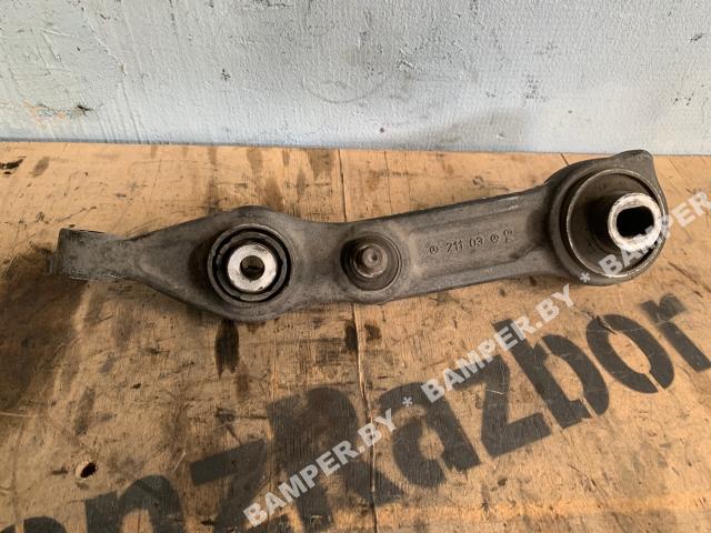 Рычаг передний правый