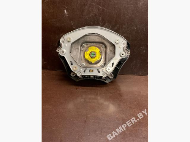 Подушка безопасности водителя