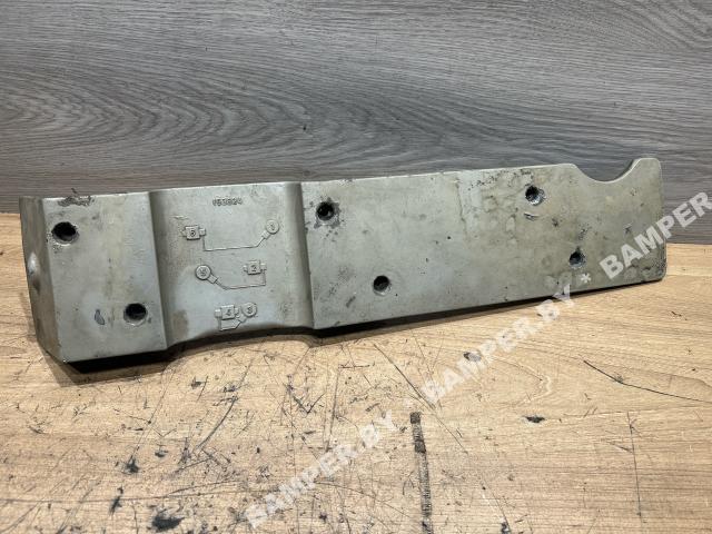 Декоративная крышка двигателя